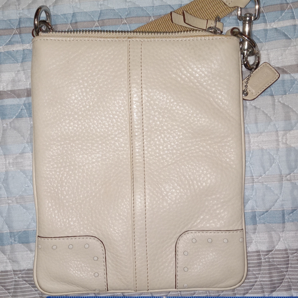 Cream Crossbody Bag - Picture 2 of 3